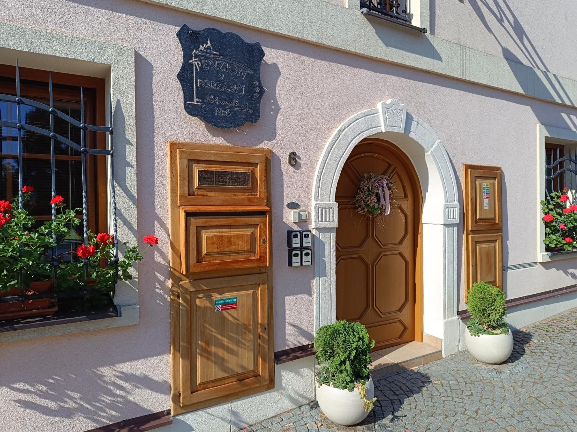 Penzion V Podzámčí Litomyšl Exterior foto