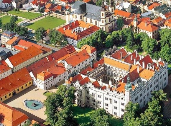 Penzion V Podzámčí Litomyšl Exterior foto